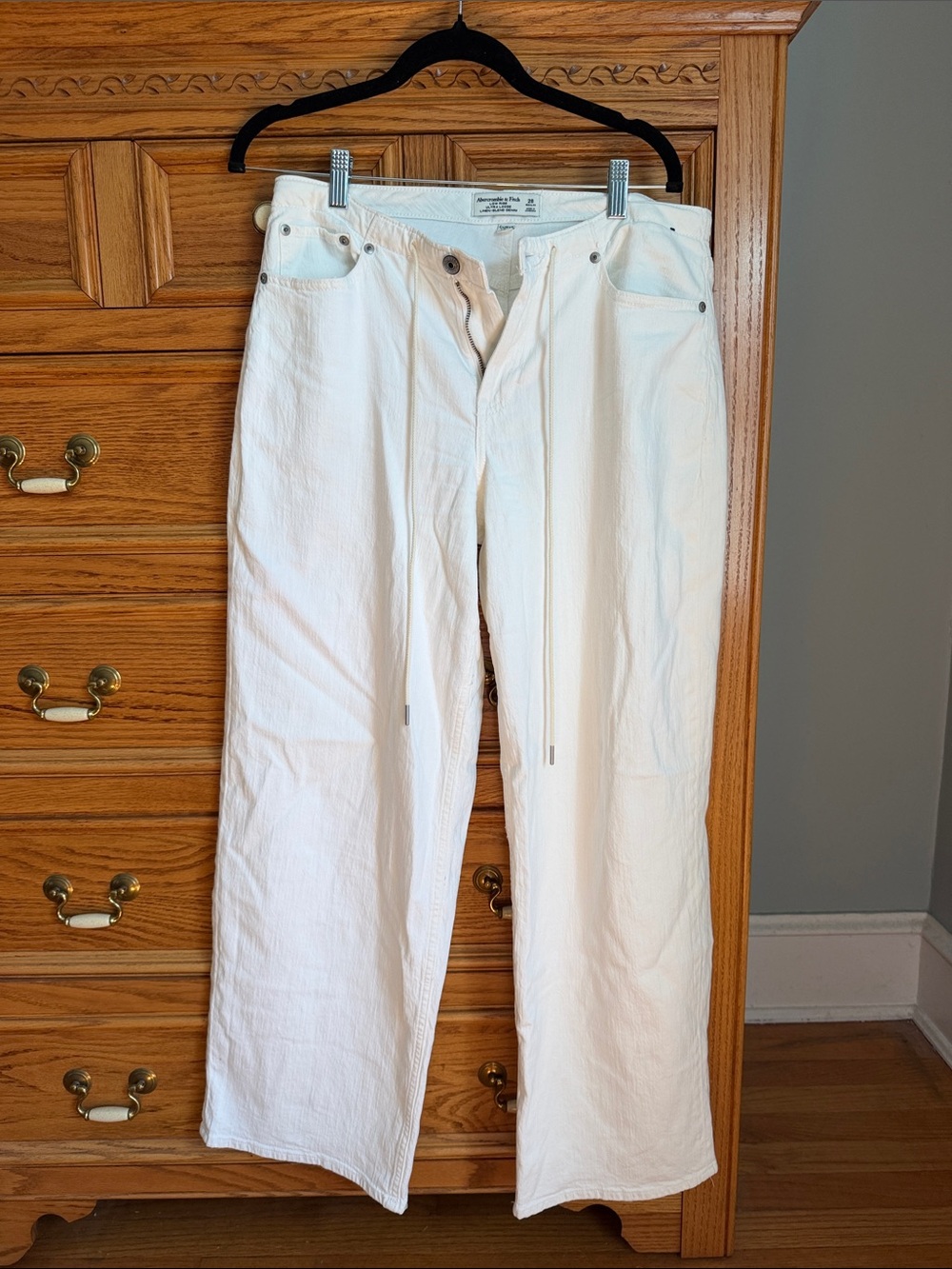 Abercrombie & Fitch Low Rise Ultra Loose linen blend denim